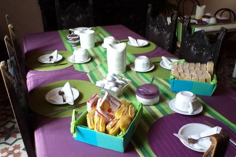 Rubens Bed and Breakfast Catania Bed & Breakfast