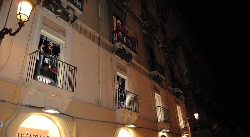 Rubens Bed and Breakfast Catania Bed & Breakfast